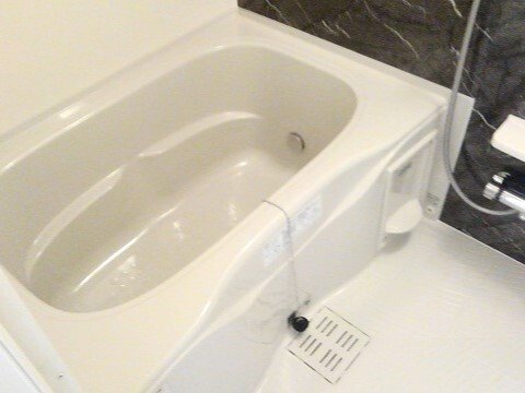 バス・シャワールーム　ゆったり過ごせるお風呂です