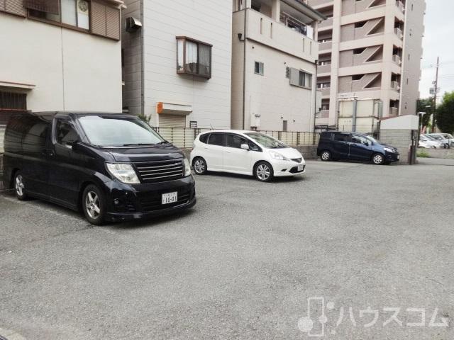 駐車場　駐車場完備です。