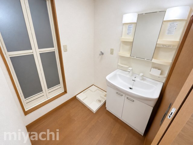 ＪＲ高徳線 吉成駅 徒歩29分 3階建 築22年の内装写真