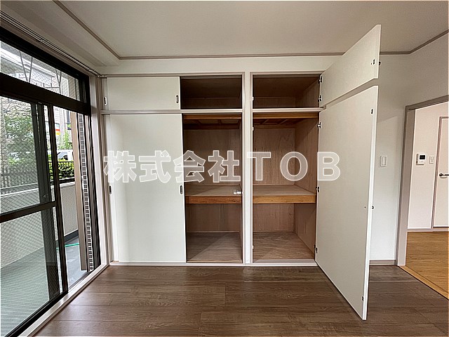 収納　洋室6.5帖