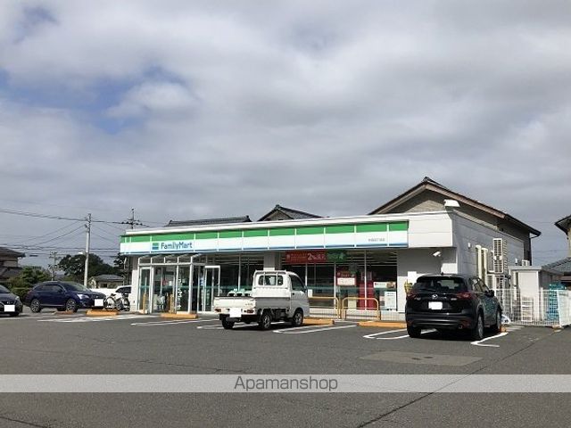 コンビニ　ファミリーマート村国４丁目店（コンビニ）まで1300m