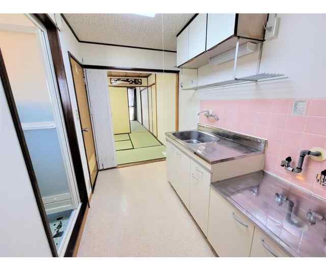 東京メトロ千代田線 北千住駅 徒歩20分 5階建 築46年のキッチン写真