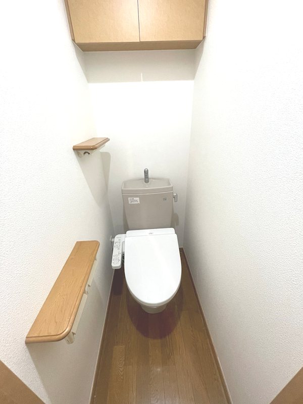 トイレ　（別タイプ参考写真）エスティメゾン大塚　豊島区西巣鴨１