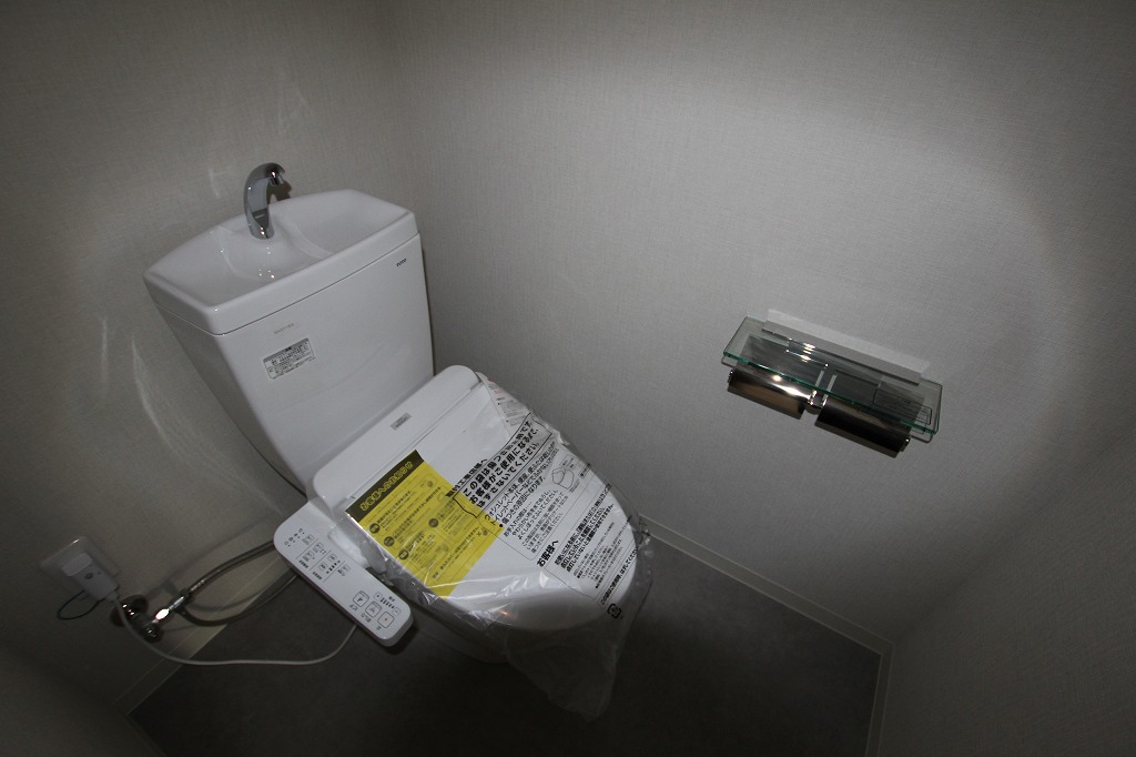 ＪＲ山陽本線 福山駅 徒歩20分 12階建 築7年のトイレ写真