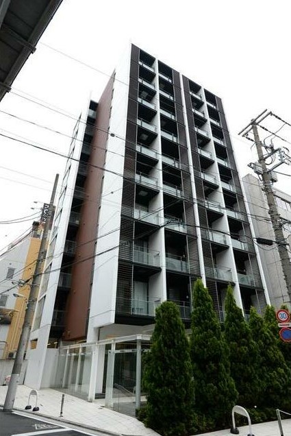 建物外観　鉄筋コンクリート7階建