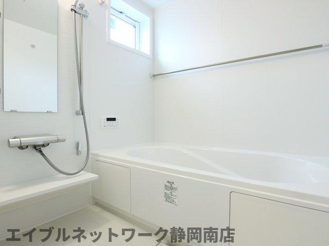 バス・シャワールーム　お風呂です