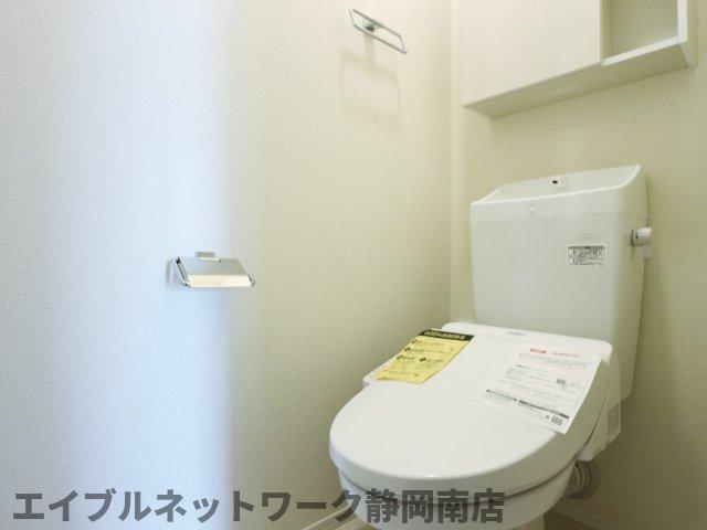 トイレ　トイレもきれいです