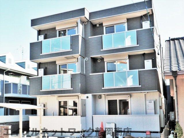 建物外観　落ち着いた雰囲気の外観です