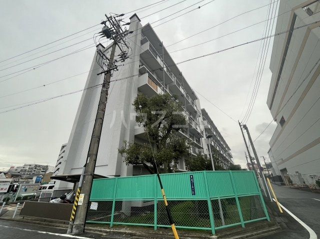 名古屋市南区駈上のマンションの建物外観