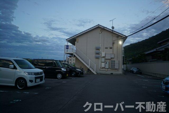 丸亀市飯野町東分のアパートの建物外観