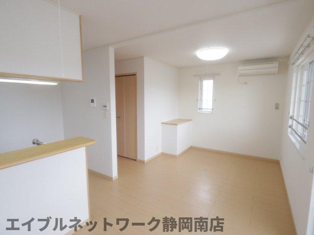 その他部屋・スペース　明るい色調の室内です