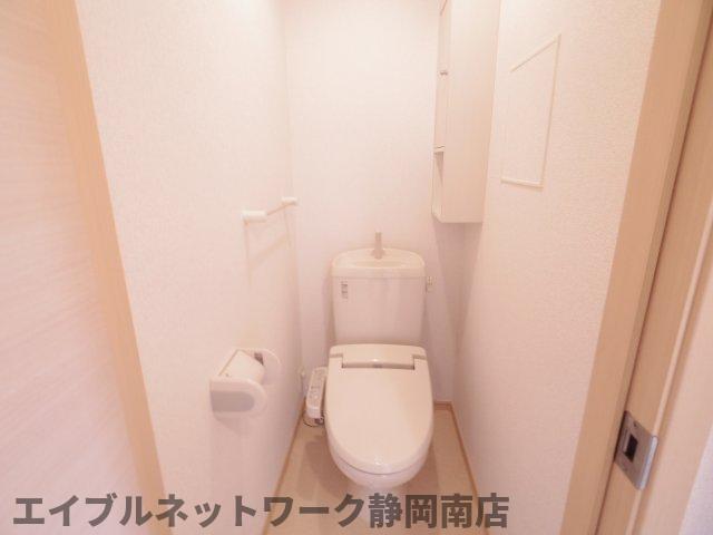 トイレ　シンプルで使いやすいトイレです