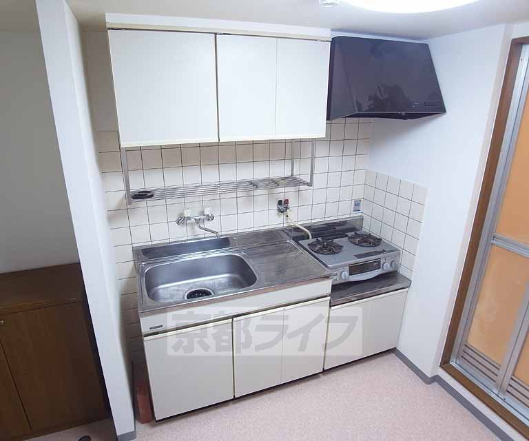 キッチン　二口コンロ設置可能なキッチンです。