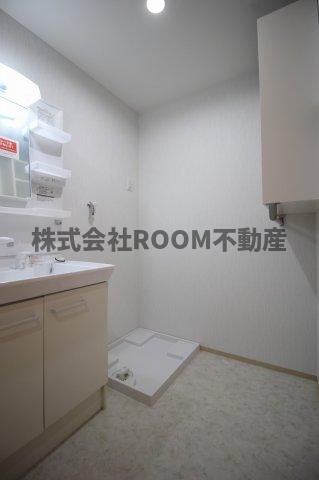 洗面設備　脱衣スペースもあります