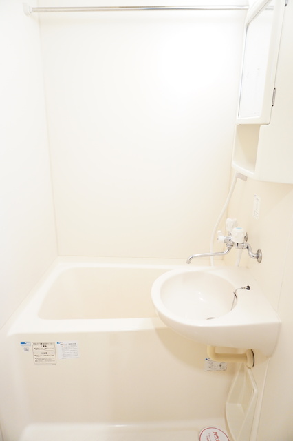 バス・シャワールーム　バスルームです♪