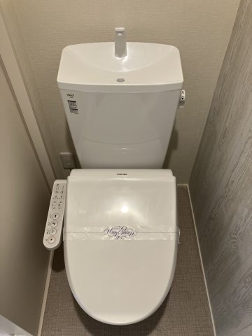 トイレ　※同じシリーズの室内写真