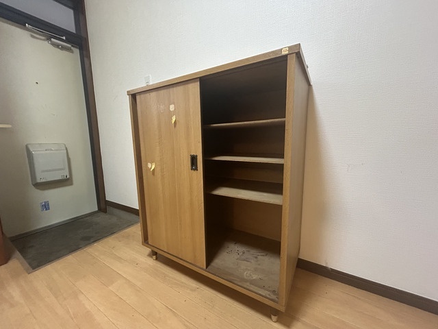玄関　※写真は同タイプの別のお部屋になります。