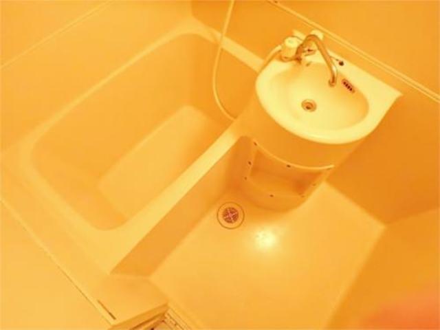 バス・シャワールーム　嬉しいバストイレ別