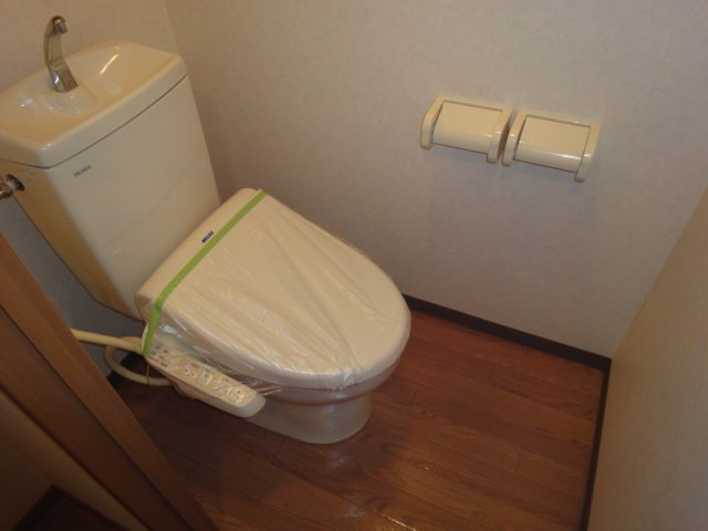 トイレ　シャワー付トイレ