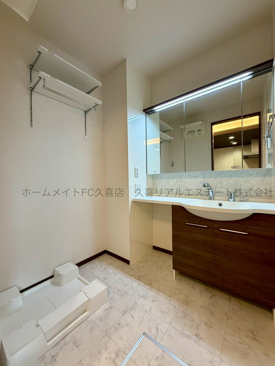 洗面設備　同施工会社同シリーズ別物件