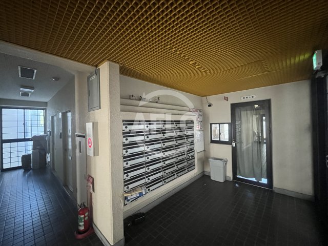 ロビー　グルパ十三　ロビー