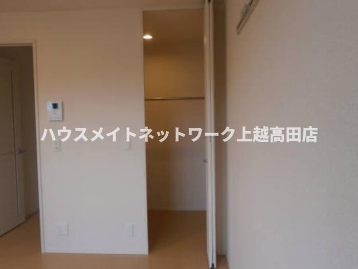 収納　ウォークインクローゼット