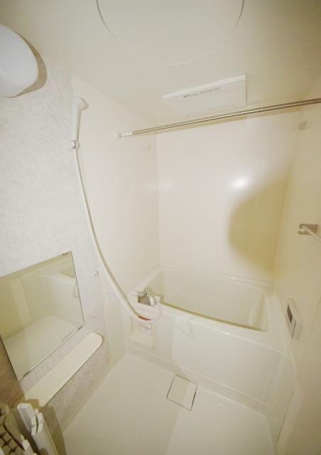 バス・シャワールーム　☆浴室乾燥機完備です☆