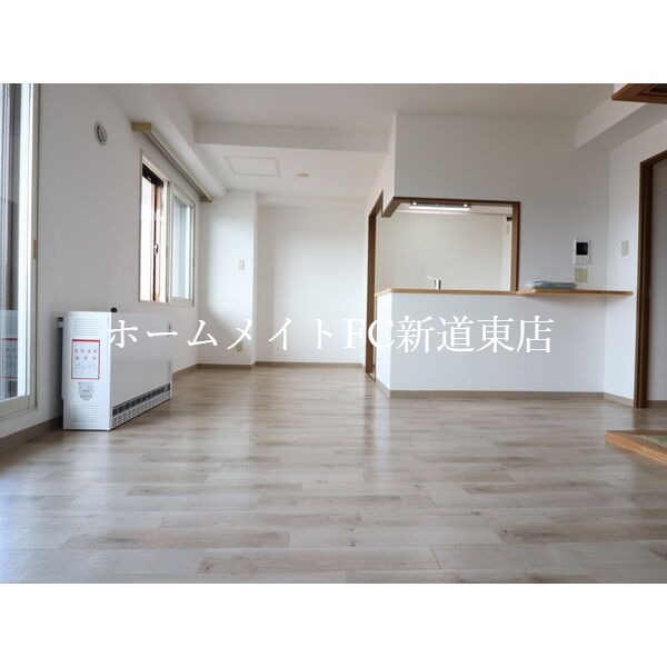 居室・リビング　リビング