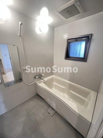 バス・シャワールーム　ゆったり過ごせるお風呂です