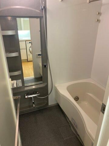 バス・シャワールーム　お風呂で日々の疲れを落としましょう