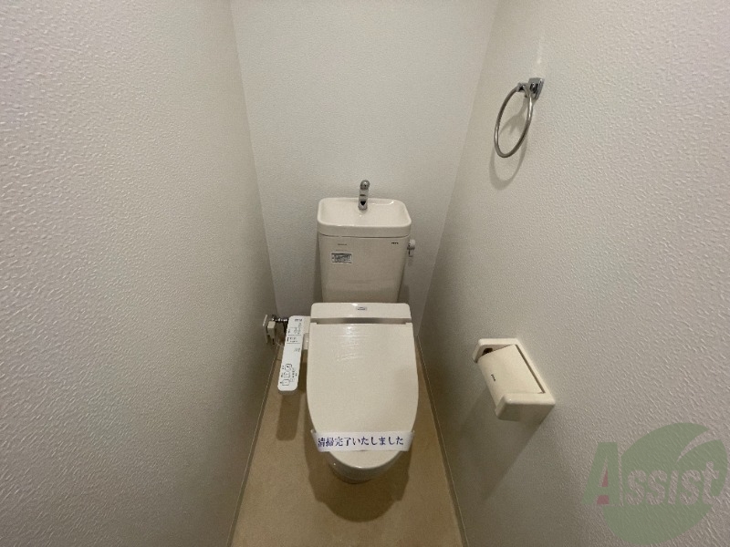 トイレ　温水洗浄便座付きのトイレは、使用しやすくうれしいですね。