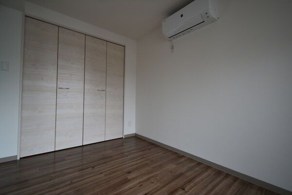 その他部屋・スペース　壁面が多く家具の配置がしやすいです♪