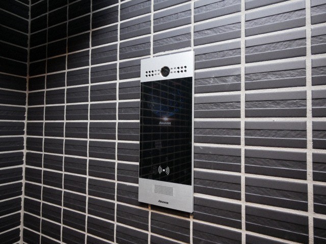 セキュリティ　来客の顔が見えて安心！TVモニターホン付きです♪