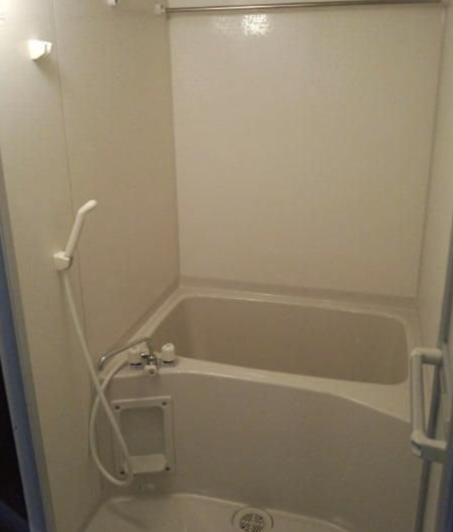 バス・シャワールーム　お風呂で日々の疲れを落としましょう