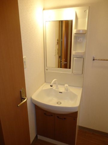 洗面設備　☆設備・収納充実！カウンターキッチン☆