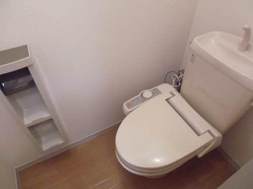 トイレ　温水洗浄暖房便座