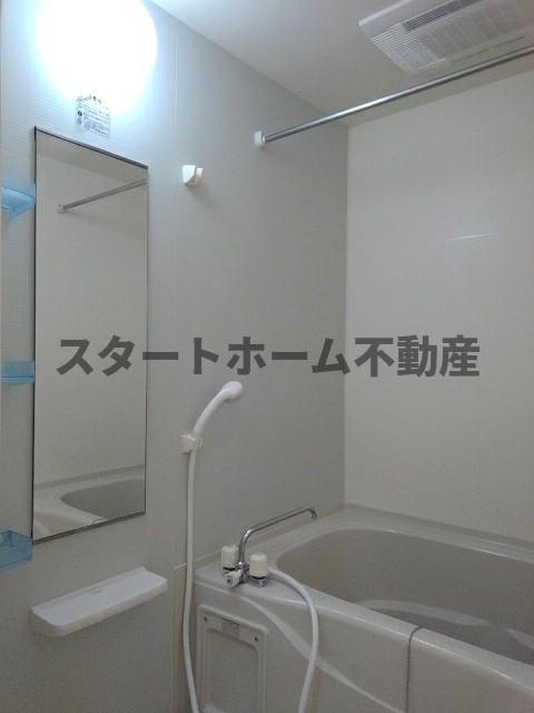 バス・シャワールーム　日々の疲れを癒すお風呂付です