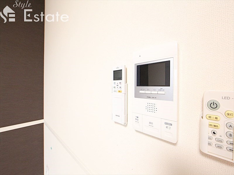 セキュリティ　モニター付きインターホン