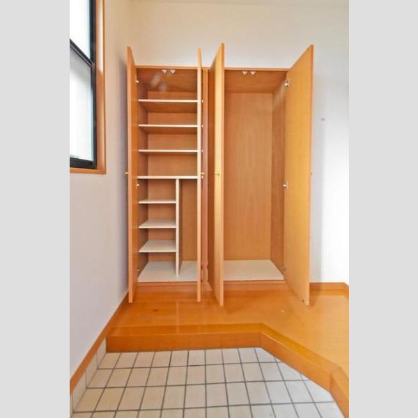 収納　シューズボックス