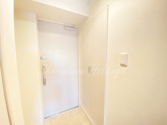 玄関　シューズボックスございます♪