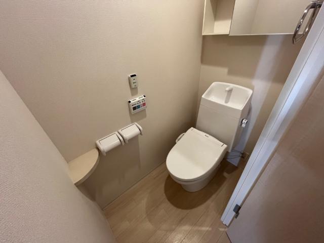 トイレ　シャワー付トイレ