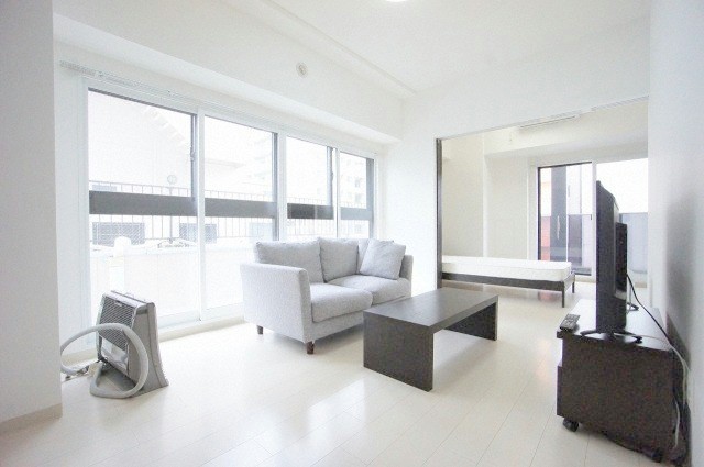 居室・リビング　きれいなリビング♪家具家電はつきません。イメージです