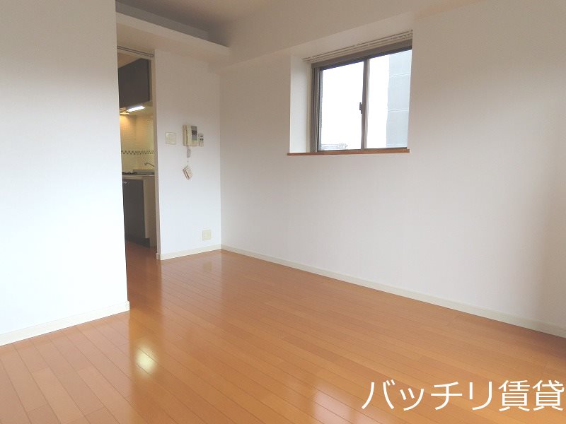 居室・リビング　画像は別号室イメージの為、現況を優先いたします。