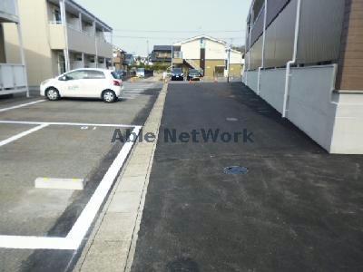 駐車場　駐車場