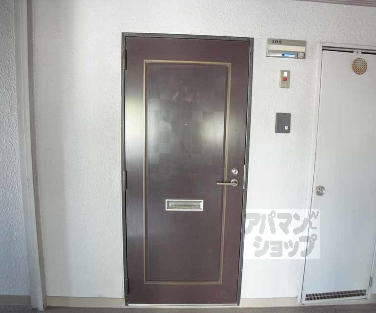 その他設備　玄関ドアです。