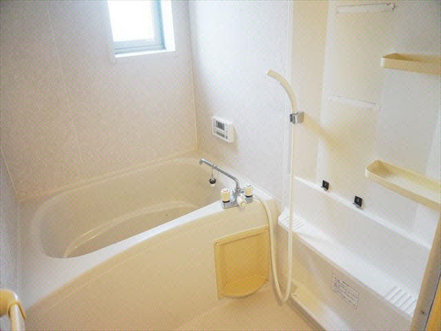 バス・シャワールーム　お風呂で日々の疲れを落としましょう