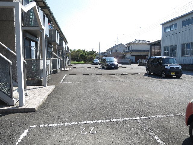 駐車場　駐車スペースもあります