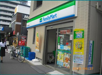 コンビニ　500（コンビニ）まで400m