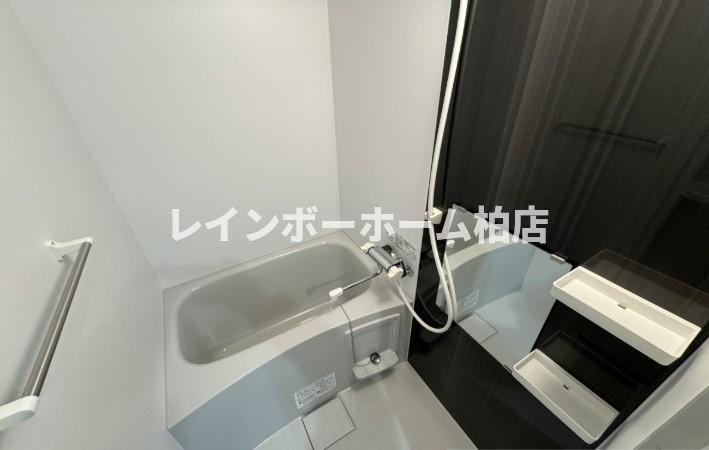 バス・シャワールーム　お風呂で日々の疲れを落としましょう