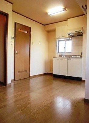 キッチン　他部屋の参考写真です